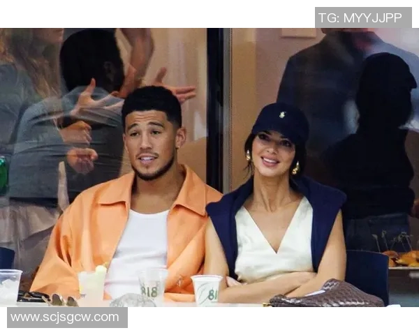 布克被曝与女明星传出绯闻 引发网友热议与关注